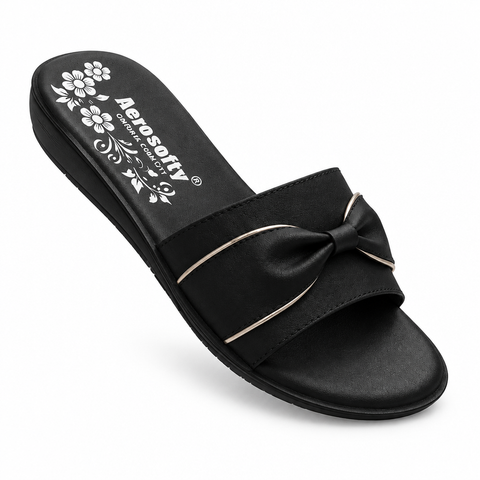 Black Aerosofty slide slipper on a white background